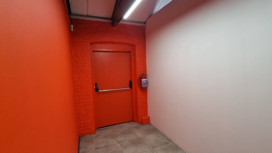 To Let Commercial Property for Rent in Woodstock Western Cape